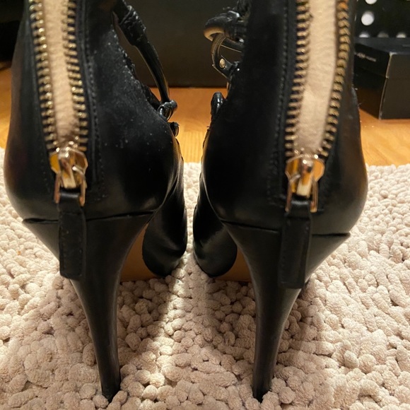 Nine West Black Open Toe Heels - Picture 7 of 11
